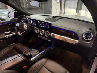 MERCEDES-BENZ GLB 200 usata, con Controllo automatico clima