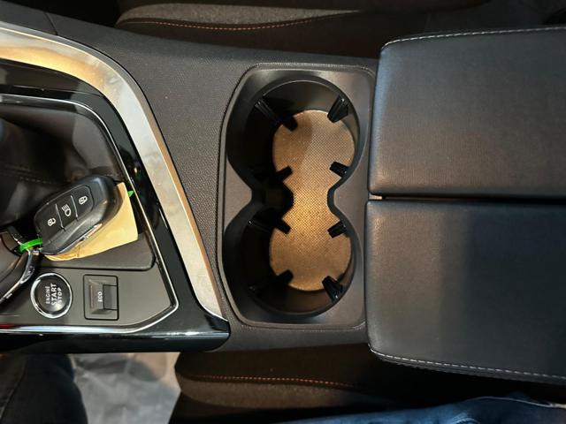 PEUGEOT 3008 usata 27