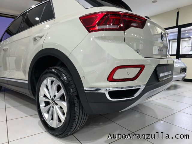 VOLKSWAGEN T-Roc usata, con Autoradio digitale