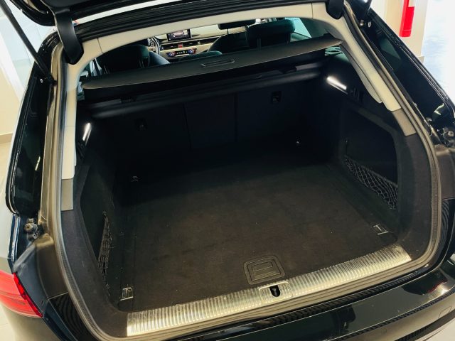 AUDI A4 usata, con Autoradio