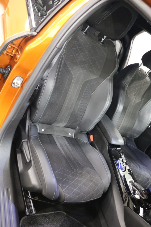 PEUGEOT 2008 usata, con Cruise Control