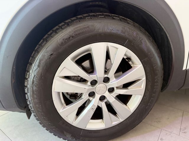 PEUGEOT 3008 usata 18