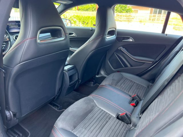 MERCEDES-BENZ CLA 180 usata, con Chiusura centralizzata
