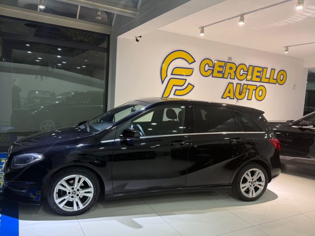 MERCEDES-BENZ B 180 usata, con Alzacristalli elettrici