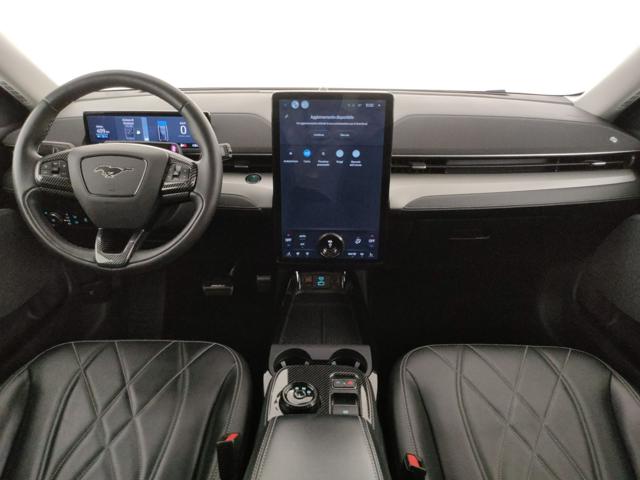 FORD Mustang Mach-E usata, con Interni in pelle
