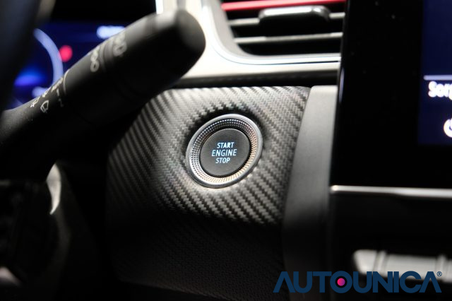 RENAULT Captur usata, con Autoradio digitale