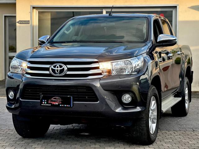 TOYOTA Hilux usata, con Cerchi in lega
