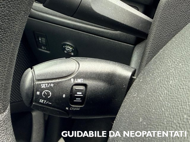 PEUGEOT 208 usata, con Boardcomputer