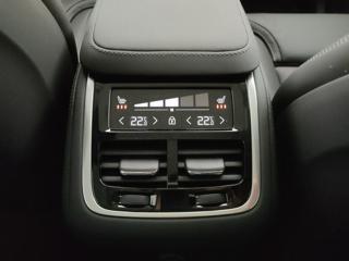VOLVO XC90 usata, con Autoradio digitale