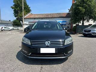 VOLKSWAGEN Passat usata, con Airbag