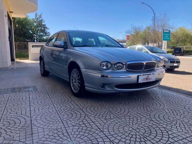 JAGUAR X-Type usata, con Fendinebbia