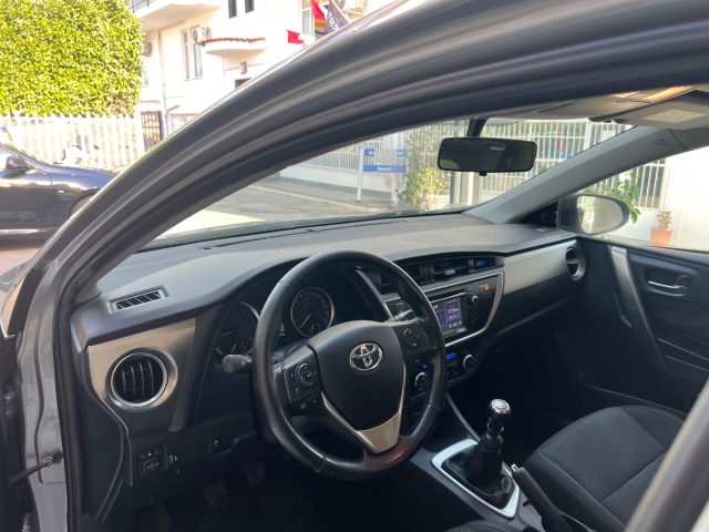 TOYOTA Auris usata 40