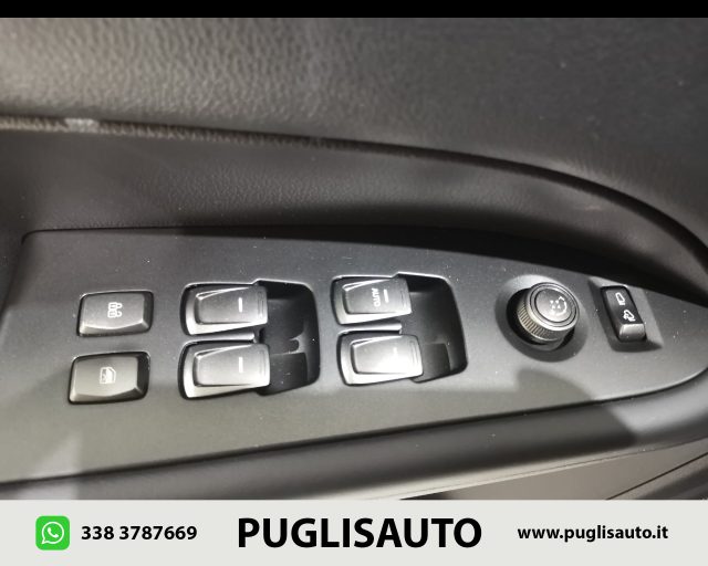 SSANGYONG REXTON usata, con Sensori di parcheggio posteriori