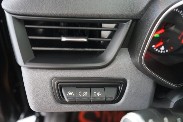 RENAULT Clio usata 46