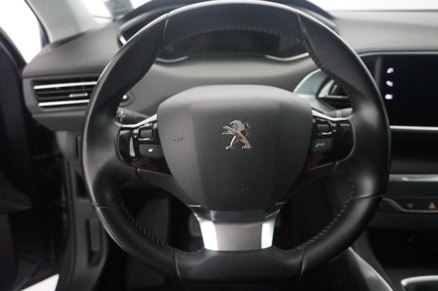 PEUGEOT 308 usata, con Boardcomputer