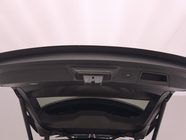 LAND ROVER Range Rover Velar usata, con Fari LED