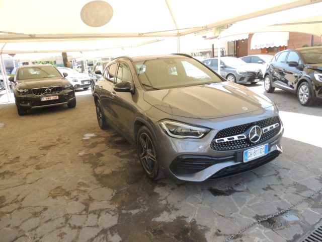 MERCEDES-BENZ GLA 200 usata, con Airbag