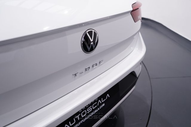 VOLKSWAGEN T-Roc usata 33