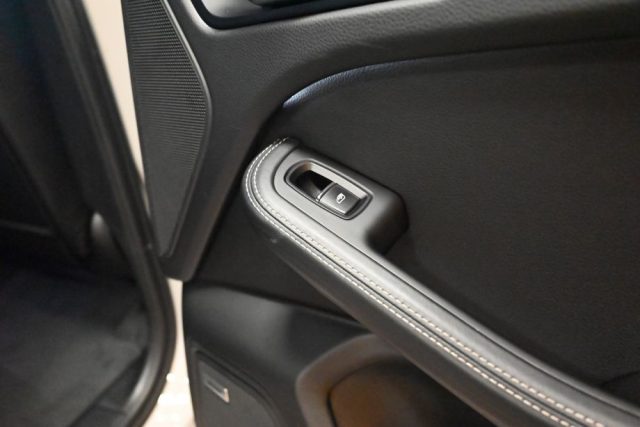 PORSCHE Macan usata 66