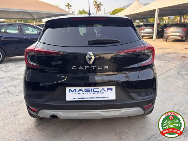 RENAULT Captur usata, con Touch screen