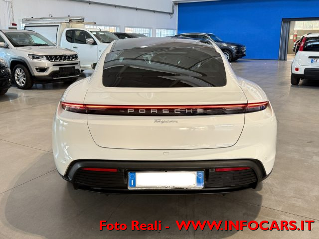 PORSCHE Taycan usata, con Luci diurne LED