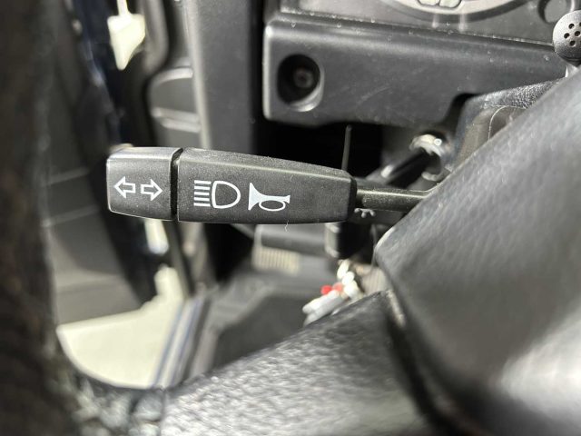 LAND ROVER Defender usata 19