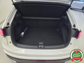 VOLKSWAGEN Taigo usata, con Controllo automatico clima