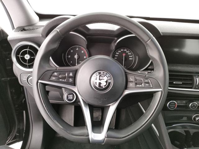 ALFA ROMEO Stelvio usata, con Controllo automatico clima