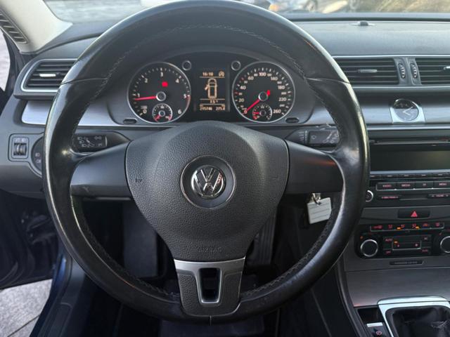 VOLKSWAGEN Passat usata, con ESP