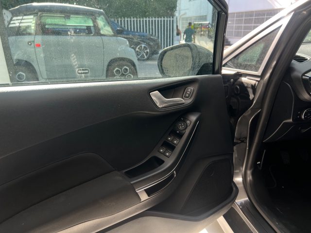 FORD Fiesta usata, con Sensore di pioggia
