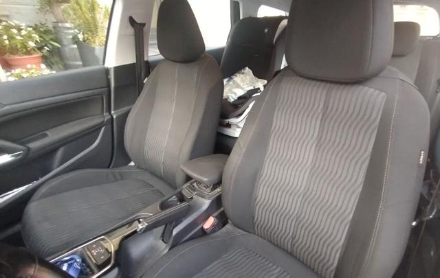 PEUGEOT 308 usata, con Volante in pelle