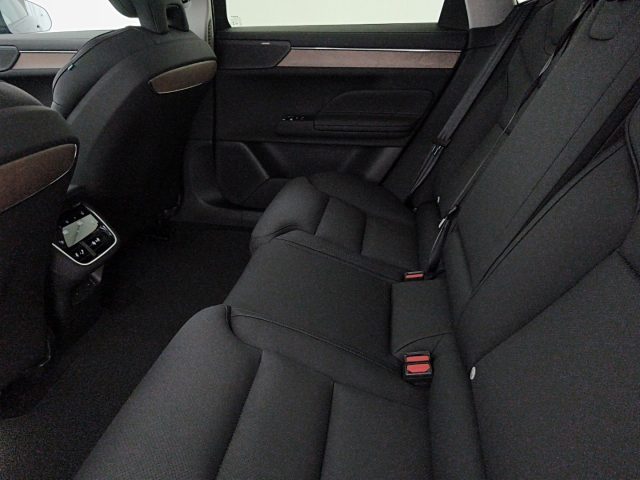 VOLVO ES90 usata, con Cerchi in lega