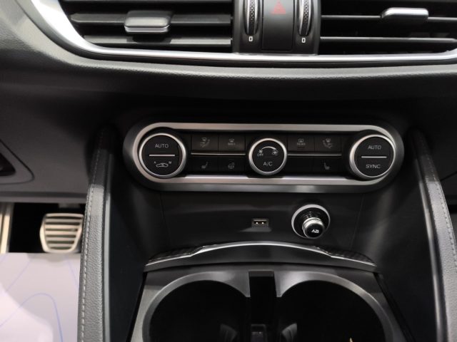 ALFA ROMEO Stelvio usata, con Tettuccio apribile