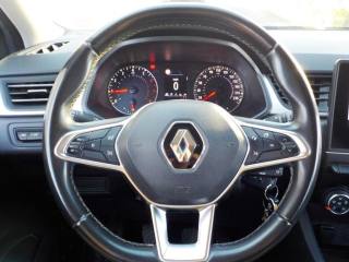 RENAULT Captur usata, con USB