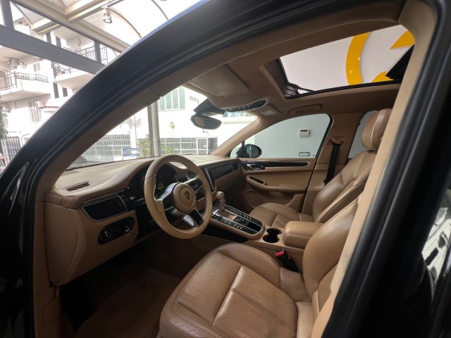 PORSCHE Macan usata, con MP3