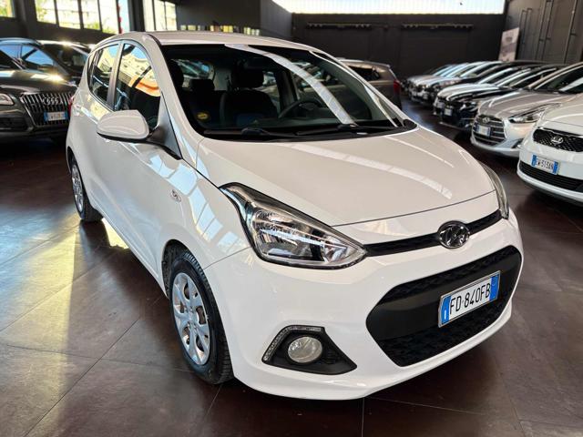 HYUNDAI i10 usata, con Airbag laterali
