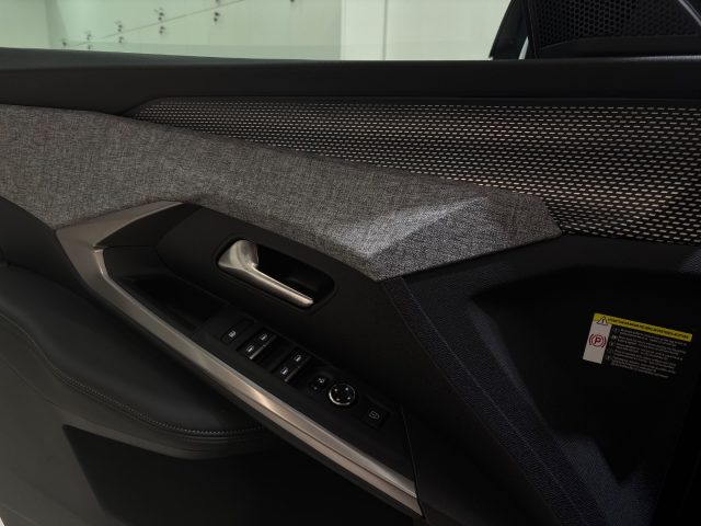 PEUGEOT 3008 usata, con Autoradio digitale