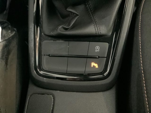 SKODA Kamiq usata, con Sensori di parcheggio posteriori