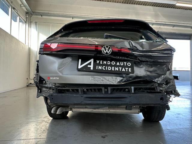 VOLKSWAGEN Passat usata, con Controllo trazione