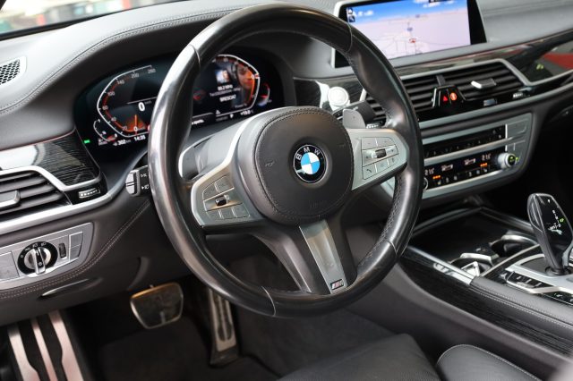 BMW 730 usata, con Fari LED