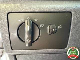 FORD Tourneo Connect usata, con Autoradio digitale