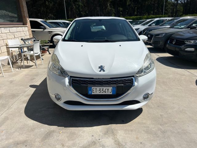 PEUGEOT 208 usata, con Airbag