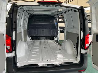 MERCEDES-BENZ eVito usata, con Climatizzatore