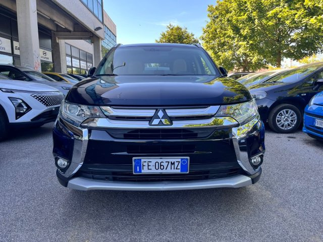 MITSUBISHI Outlander usata, con Airbag Passeggero