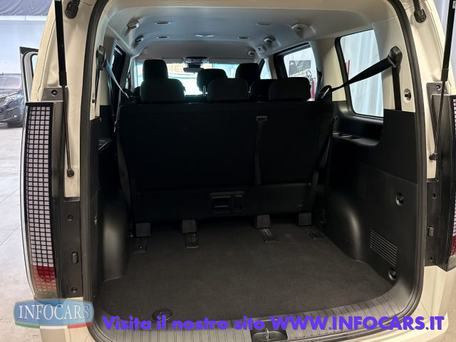 HYUNDAI Staria usata, con Bracciolo