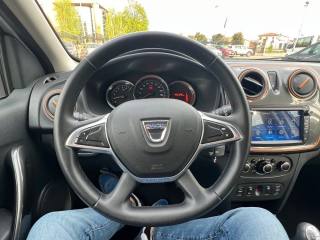 DACIA Sandero usata, con Touch screen
