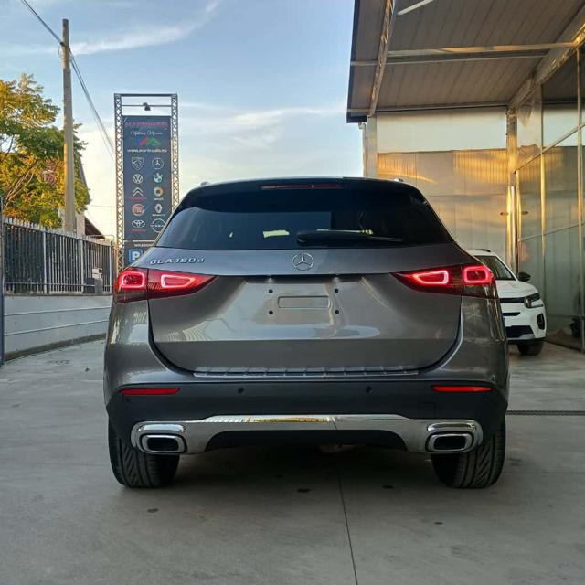 MERCEDES-BENZ GLA 180 usata, con Boardcomputer