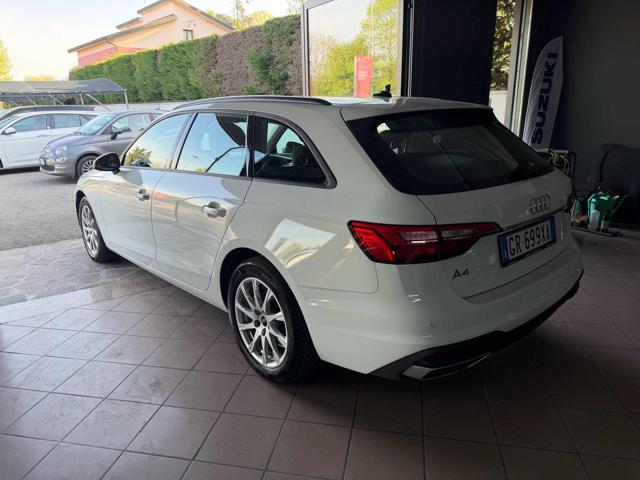 AUDI A4 usata, con USB