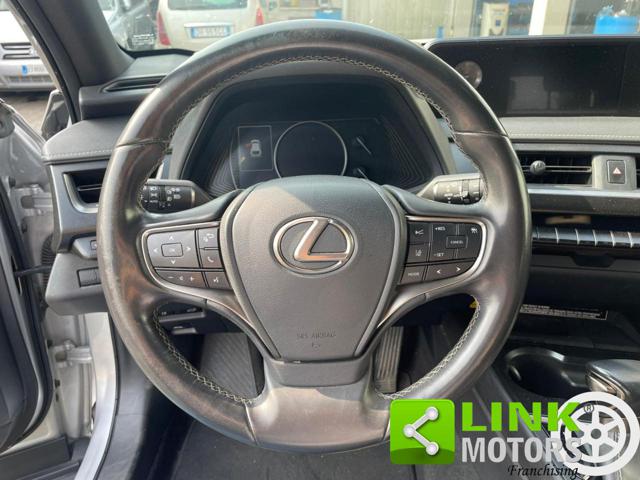 LEXUS UX 250h usata, con Cruise Control