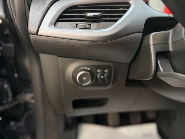 OPEL Corsa usata, con Controllo vocale